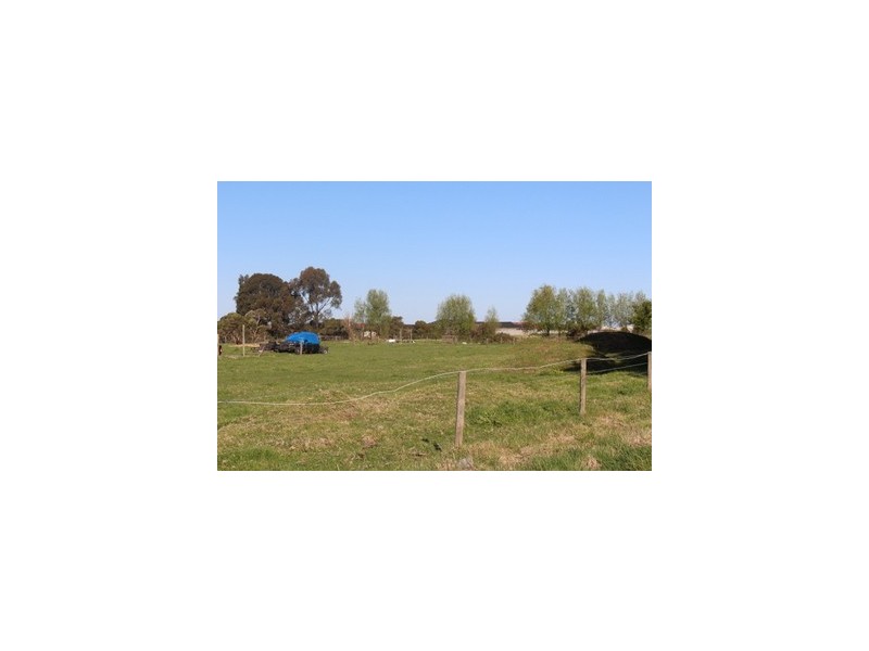 180 Rossiter Road, Koo Wee Rup VIC 3981