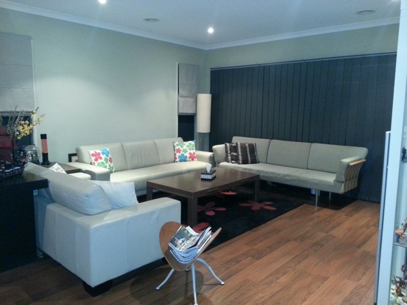 27 Yorkshire Drive, Cranbourne North VIC 3977