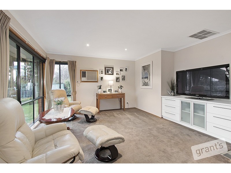 11 Diamond Court, Narre Warren North VIC 3804