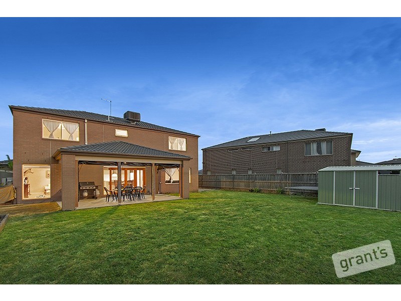 10 Cribb Cove, Narre Warren South VIC 3805