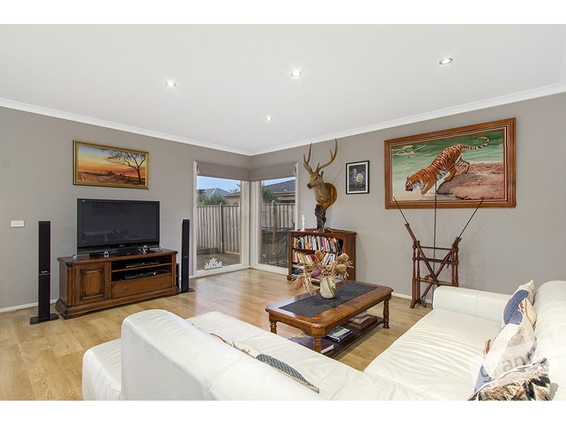 10 Cribb Cove, Narre Warren South VIC 3805