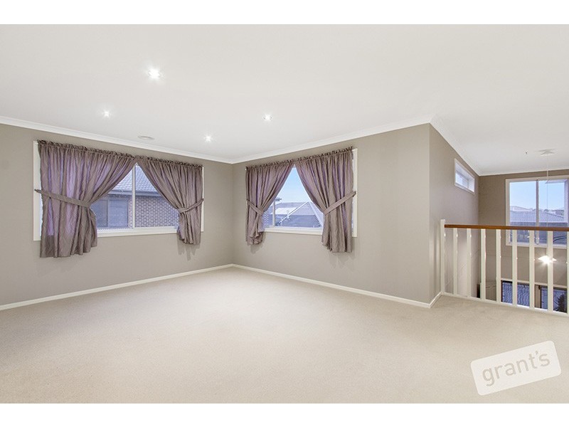 10 Cribb Cove, Narre Warren South VIC 3805