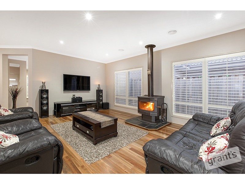 6 Jianni Way, Berwick VIC 3806