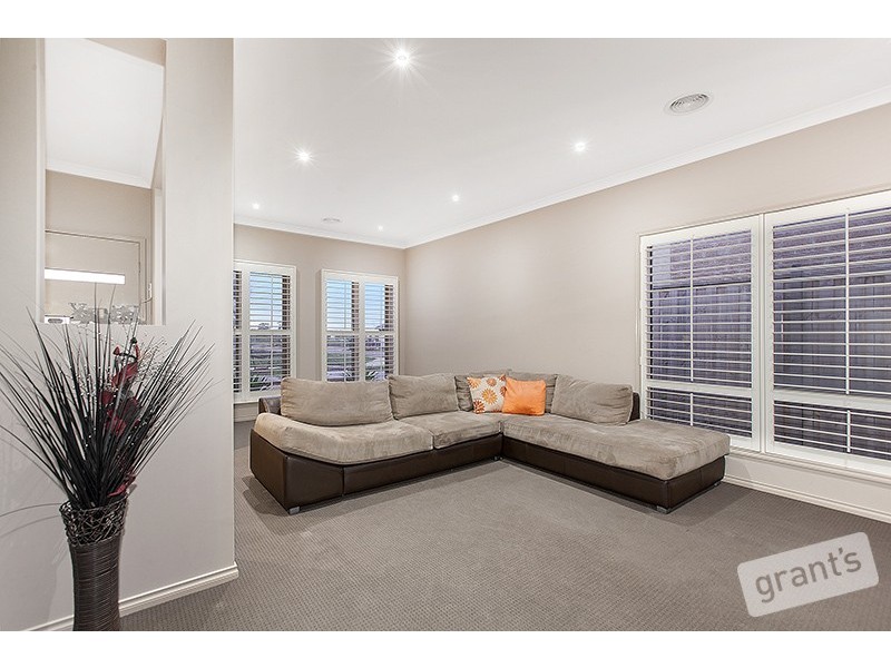 6 Jianni Way, Berwick VIC 3806