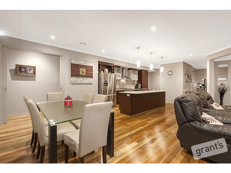 6 Jianni Way, Berwick VIC 3806