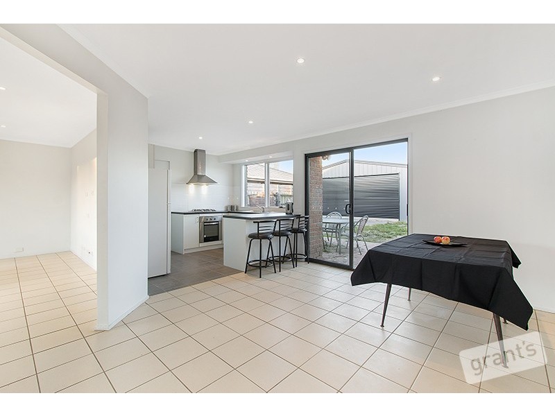 14 Willunga Court, Berwick VIC 3806