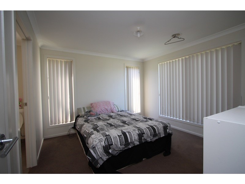 31 Central Avenue, Pakenham VIC 3810