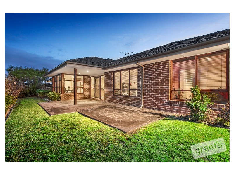 10 Viewgrand Drive, Berwick VIC 3806