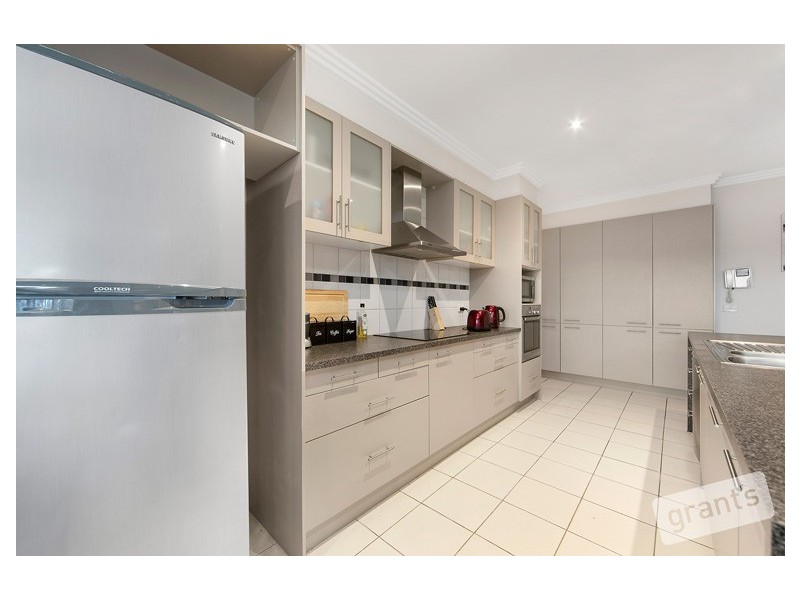 10 Viewgrand Drive, Berwick VIC 3806