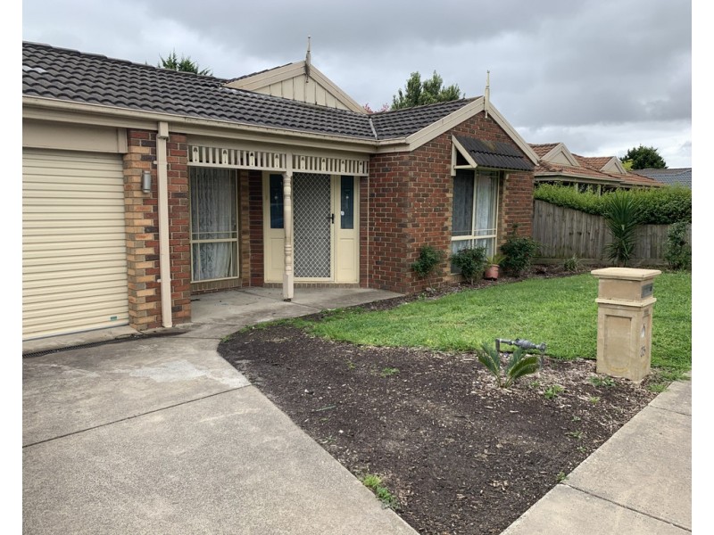 25 Bellevue Drive, Berwick VIC 3806
