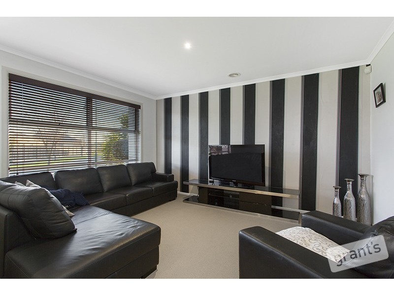 36 Jack William Way, Berwick VIC 3806