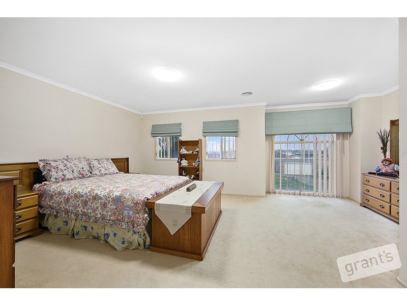 12 President Road, Narre Warren South VIC 3805