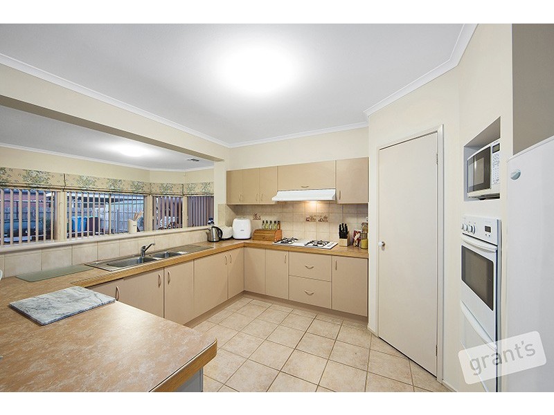 12 President Road, Narre Warren South VIC 3805