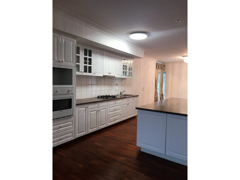 30 Shute Avenue, Berwick VIC 3806