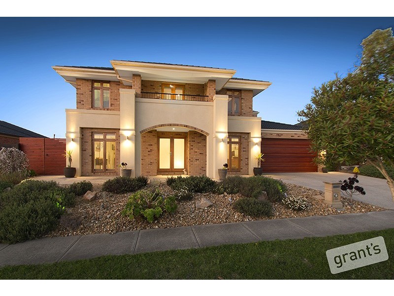 10 Marbelia Drive, Berwick VIC 3806