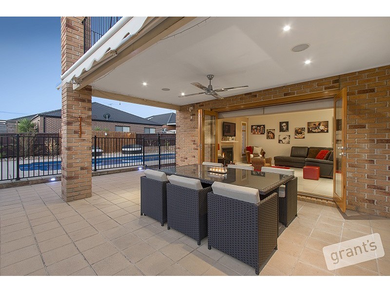 10 Marbelia Drive, Berwick VIC 3806