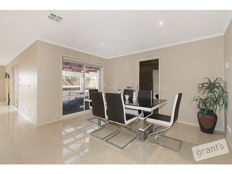 6 Ferncroft Court, Berwick VIC 3806