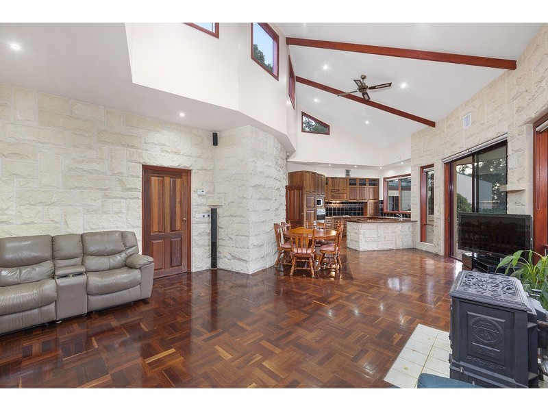 39 Lesley Close, Nyora VIC 3987
