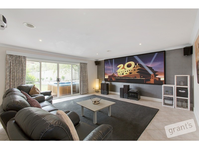 5 Mansell Court, Berwick VIC 3806