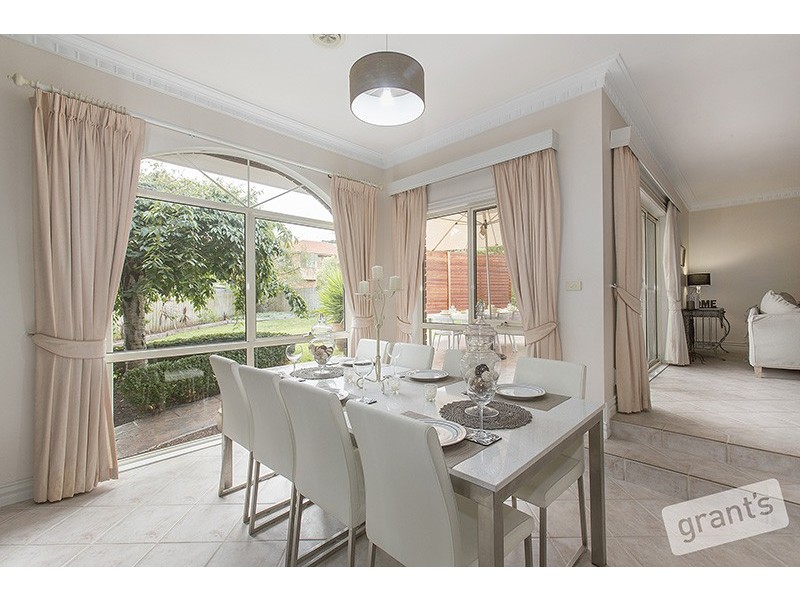 5 Mansell Court, Berwick VIC 3806