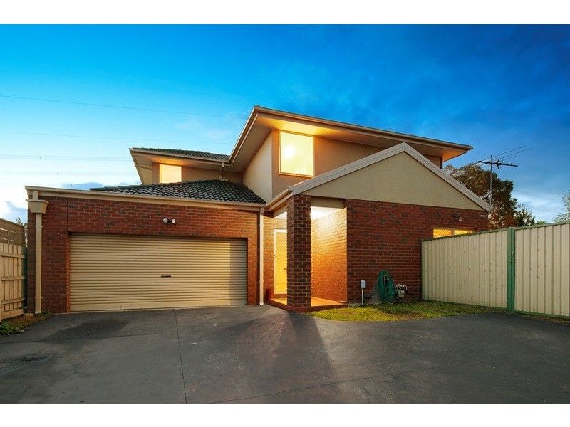 2/136 Emily Drive, Hallam VIC 3803