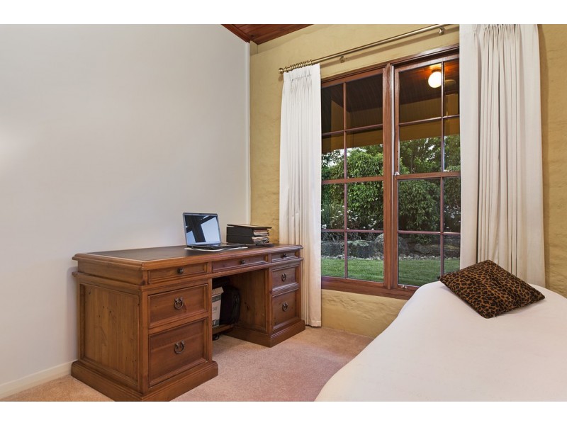 580 Belgrave Hallam Road, Narre Warren East VIC 3804