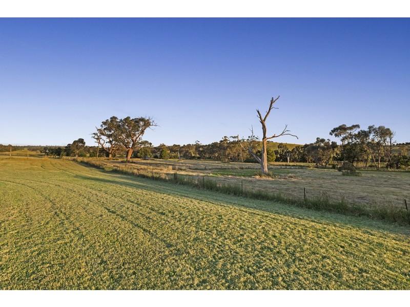 580 Belgrave Hallam Road, Narre Warren East VIC 3804