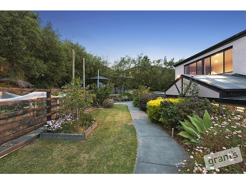 26 Woods Point Drive, Beaconsfield VIC 3807