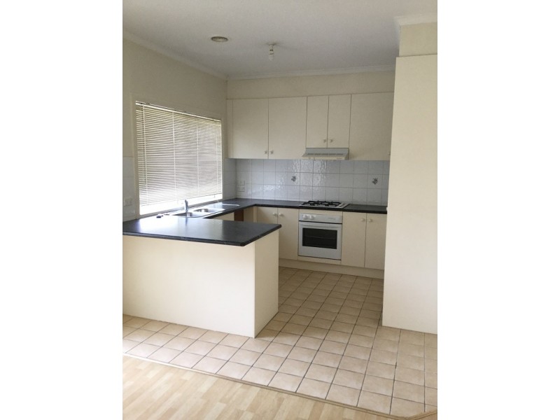 2 Campion Walk, Lynbrook VIC 3975