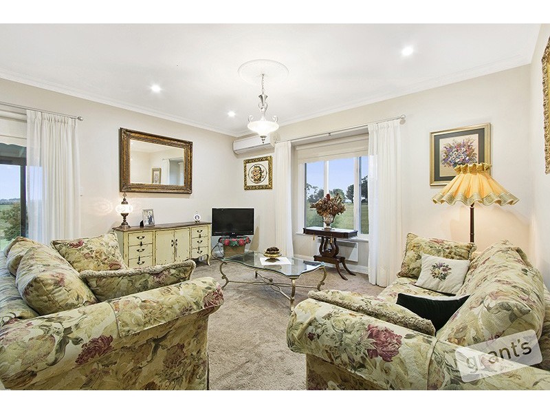 114 Ryan Road, Pakenham VIC 3810