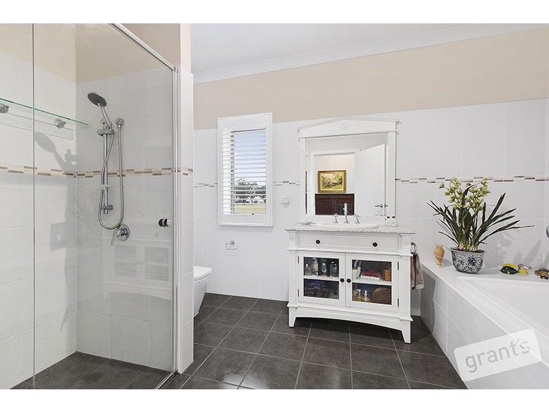 114 Ryan Road, Pakenham VIC 3810