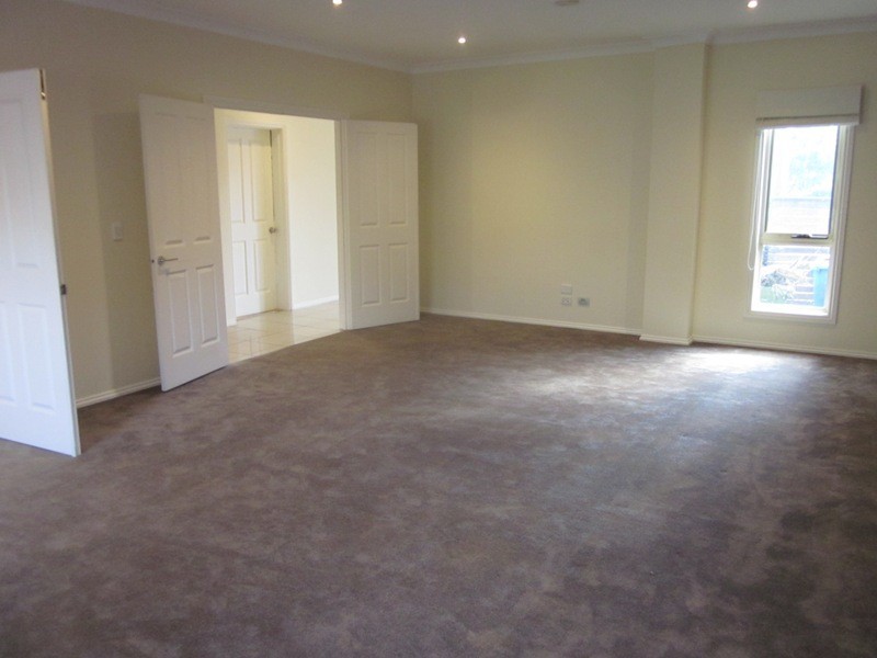 66 Ridgemont Drive, Berwick VIC 3806