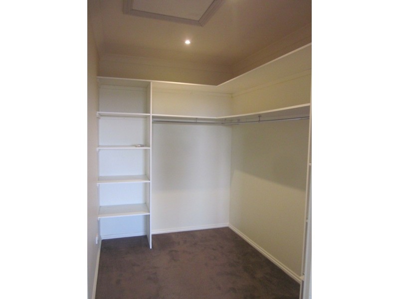 66 Ridgemont Drive, Berwick VIC 3806