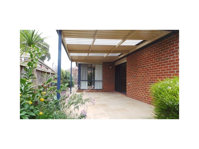 14 St Annes Crescent, Berwick VIC 3806