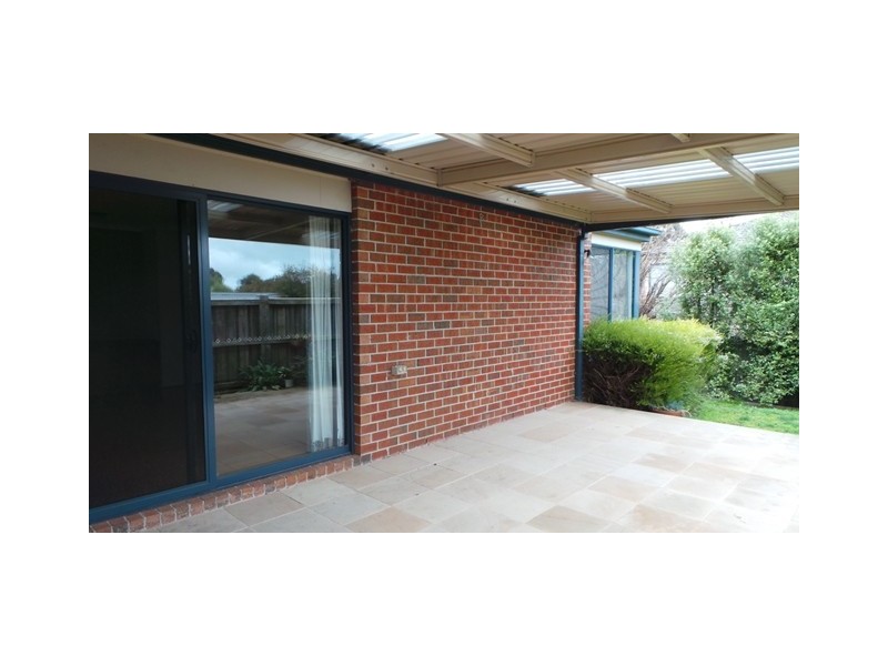 14 St Annes Crescent, Berwick VIC 3806