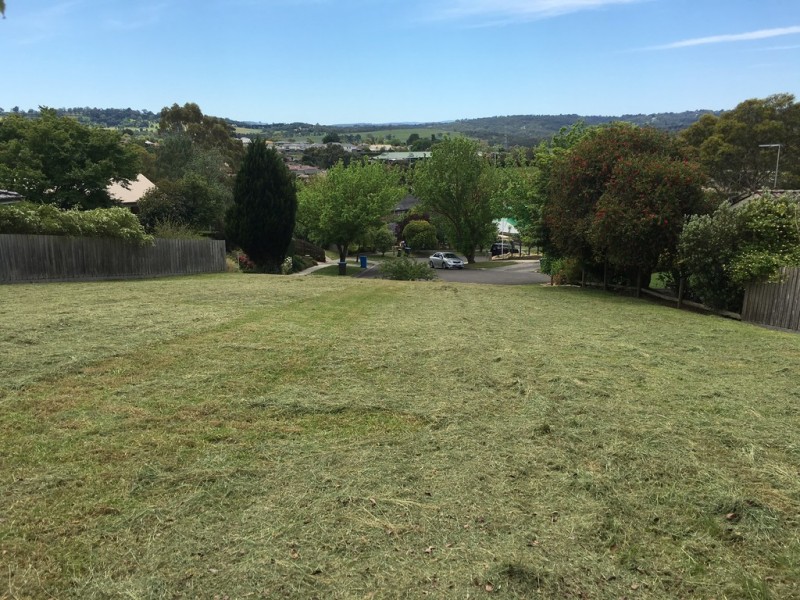 5 Bettina Court, Berwick VIC 3806