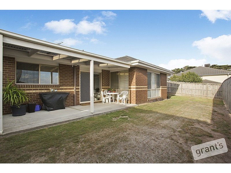 63 Glenview Rise, Berwick VIC 3806