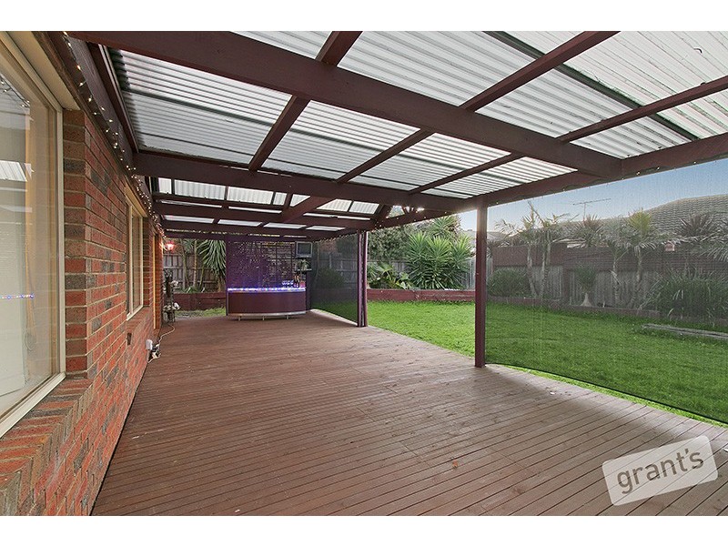 15 Edward Court, Berwick VIC 3806