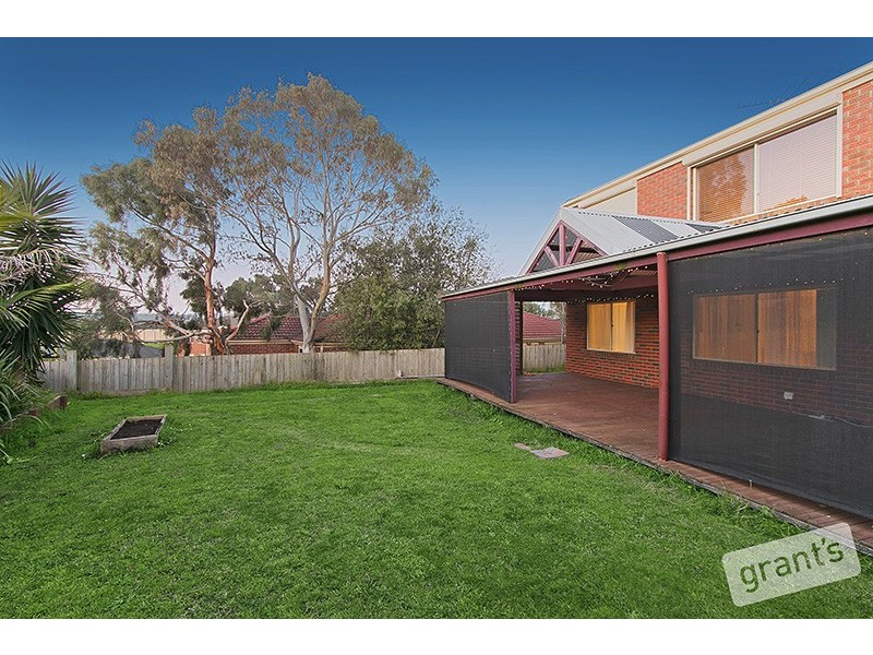 15 Edward Court, Berwick VIC 3806