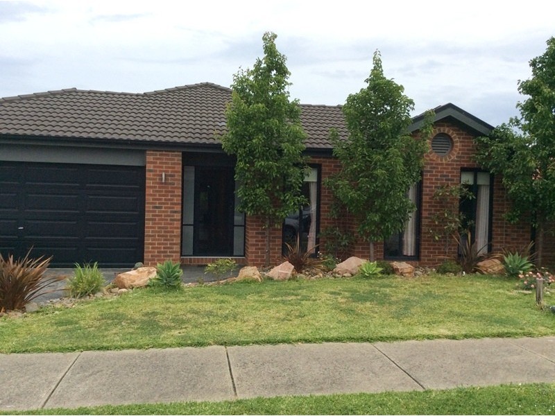 5 Osmington Circle, Narre Warren South VIC 3805