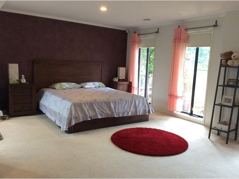 5 Osmington Circle, Narre Warren South VIC 3805