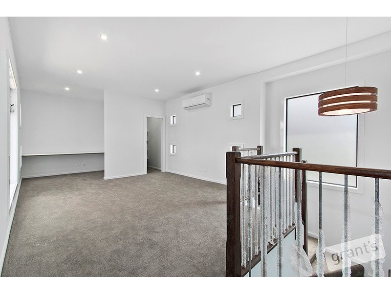 1 Santa Monica Place, Berwick VIC 3806