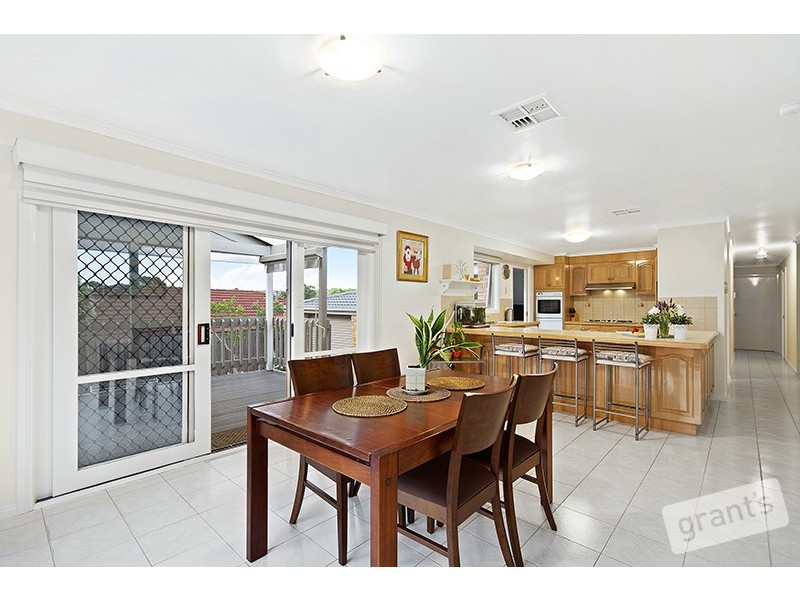 27 Van Der Haar Avenue, Berwick VIC 3806