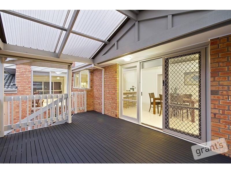 27 Van Der Haar Avenue, Berwick VIC 3806