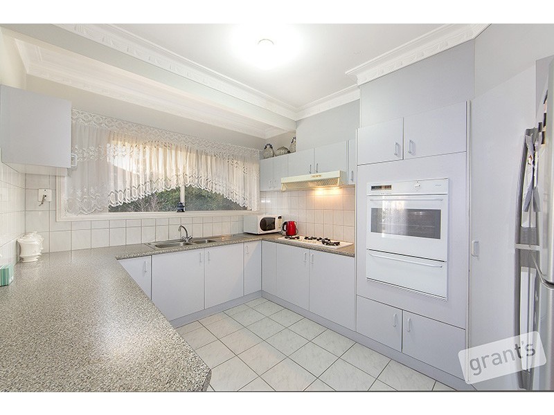 2/24 Purdy Avenue, Dandenong VIC 3175