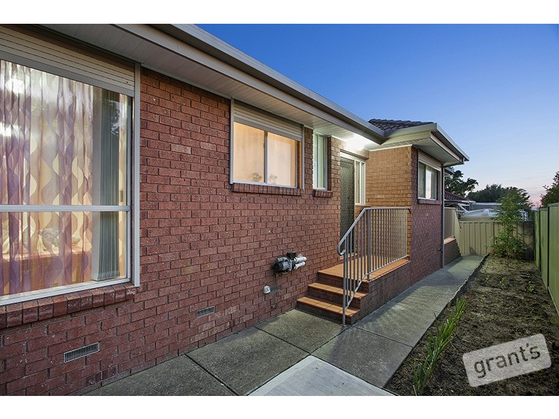 2/24 Purdy Avenue, Dandenong VIC 3175