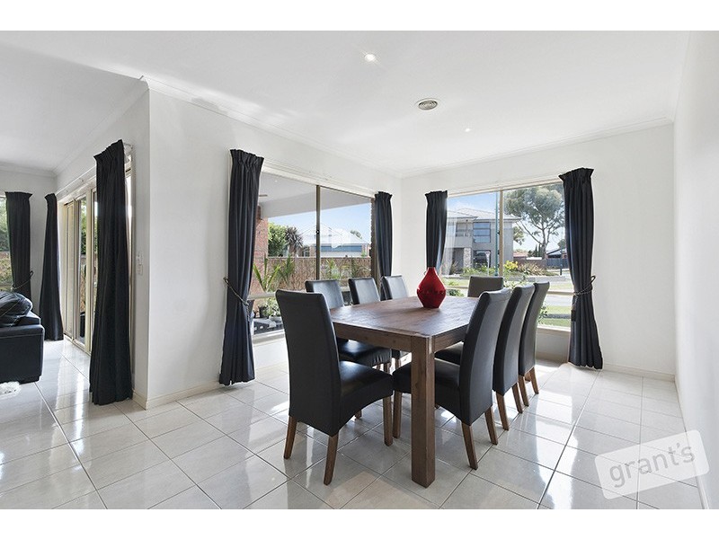 13 Vaucluse Street, Berwick VIC 3806