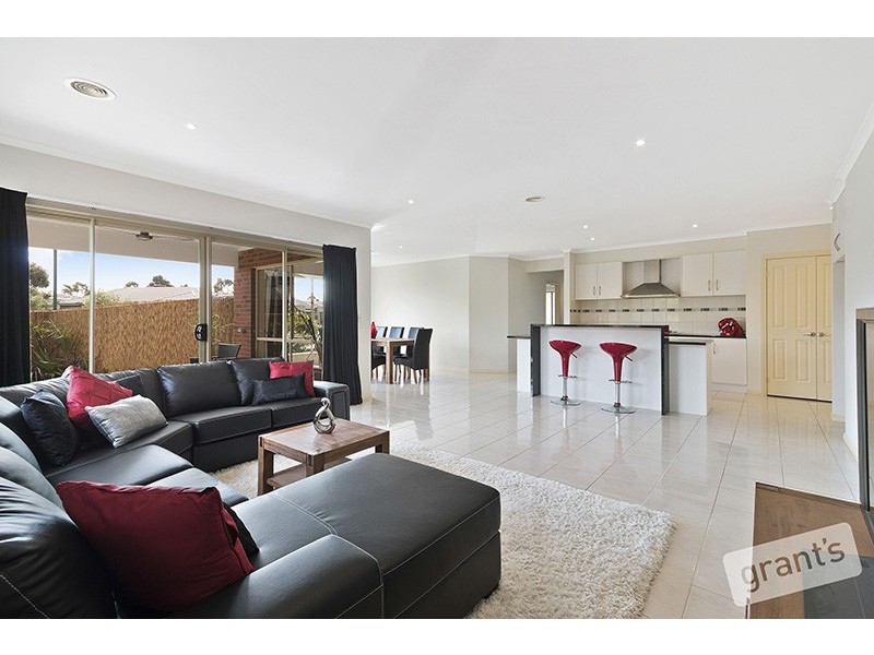 13 Vaucluse Street, Berwick VIC 3806