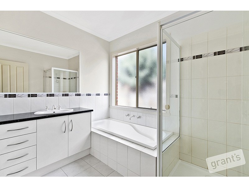 13 Vaucluse Street, Berwick VIC 3806