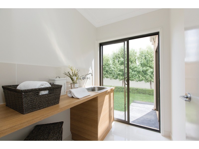 25 Cassandra Court, Berwick VIC 3806